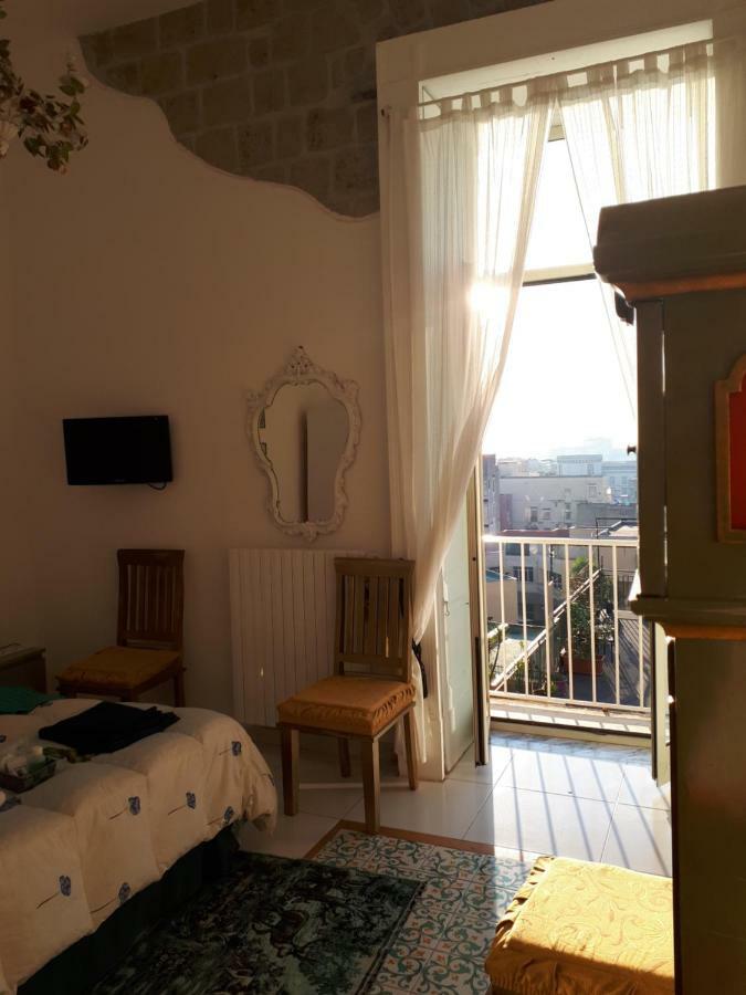 Miracoletti38 Hotel Naples Luaran gambar