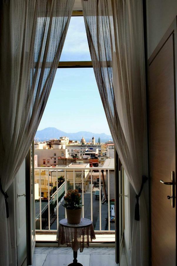 Miracoletti38 Hotel Naples Luaran gambar
